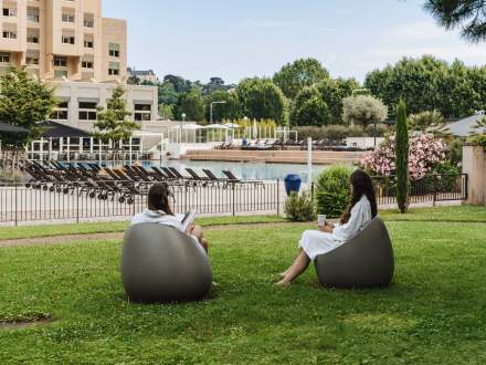 Espaces de détente jardins Spa Lyon Plage