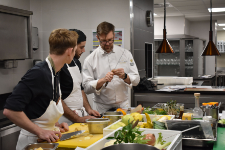 Equipes cuisine groupe Arteloge