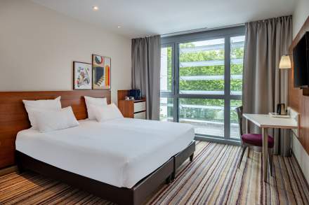 Chambre avec vue Spark by Hilton Lyon Ouest