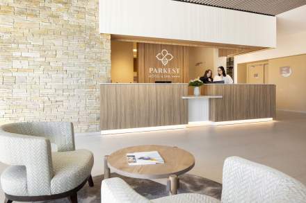 Parkest Hôtel &amp; Spa Genas Lyon