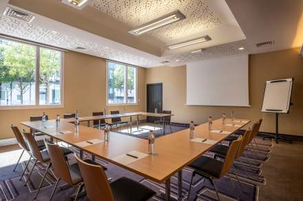 Espaces séminaires Spark by Hilton Lyon Ouest